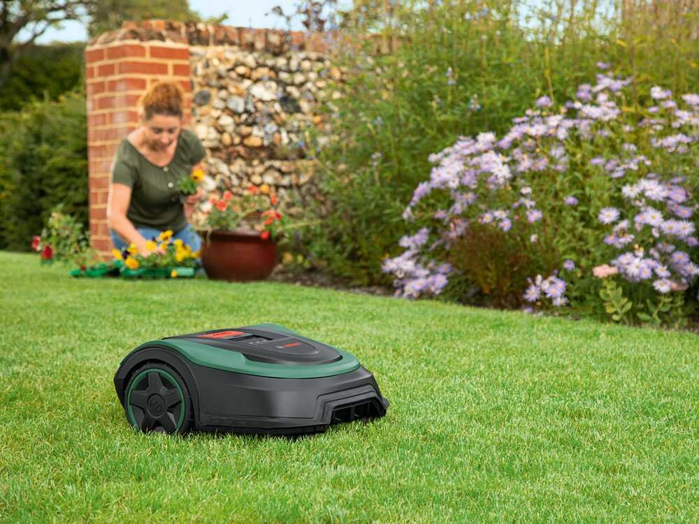 bosch indego s+ 500 robot tondeuse avec batterie au lithium 18 v bosch indego s+ 500 robot tondeuse avec batterie au lithium 18 v