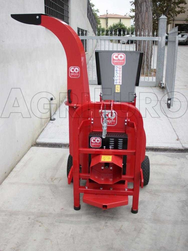 ceccato tritone monster p.t.o. broyeur de branches pour tracteur professionnel - Machines territoires ceccato tritone monster p.t.o. broyeur de branches pour tracteur professionnel