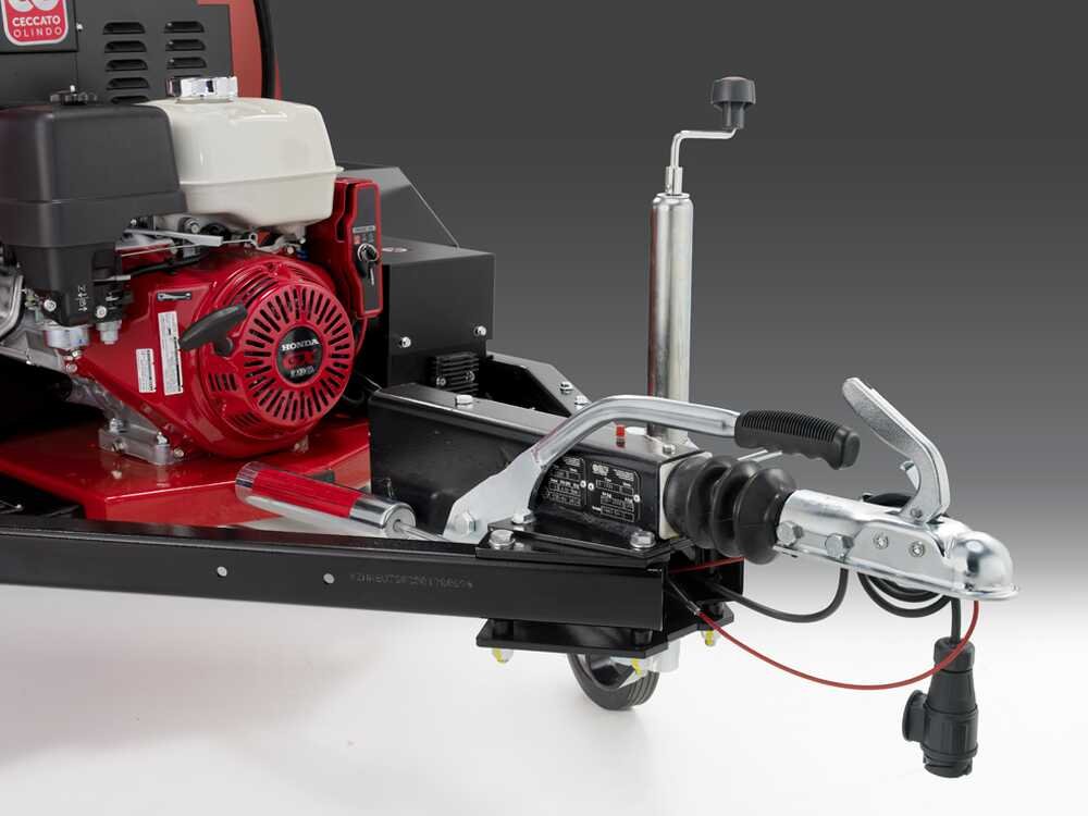 ceccato tritone super monster broyeur thermique professionnel sur roues motore honda gx390