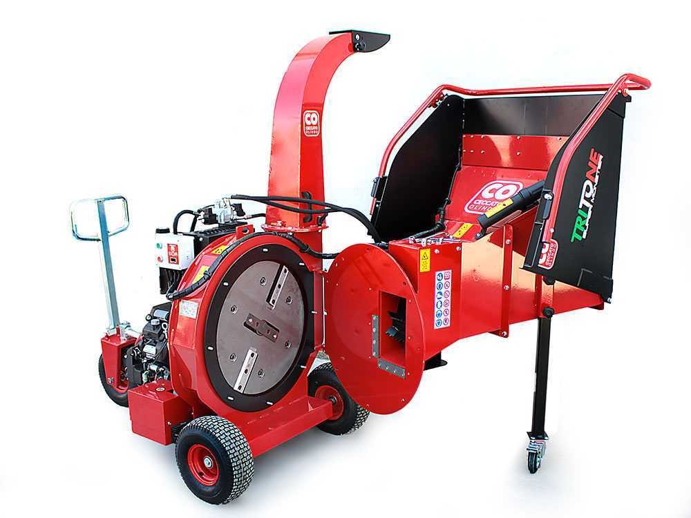 ceccato tritone super monster broyeur thermique professionnel sur roues moteur honda gx690
