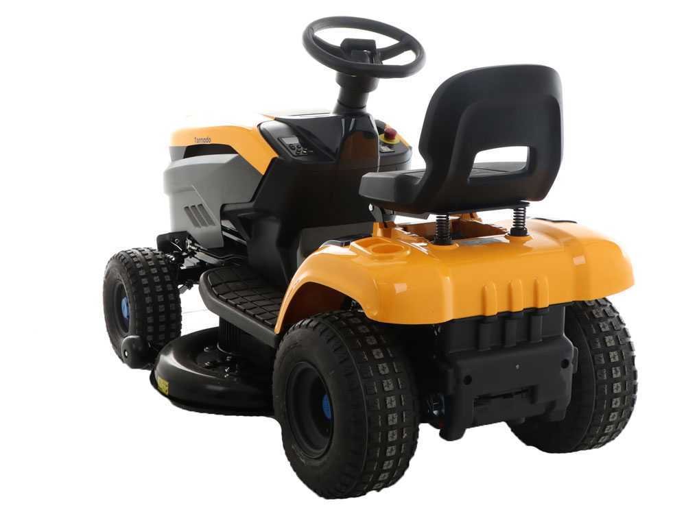 tracteur tondeuse à batterie stiga tornado 7108e moteur électrique à batterie 48v/64ah éjection latérale